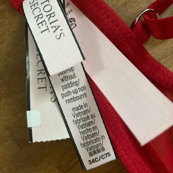 Victoria's Secret Dream Angels Balconette Bra Red w. Rhinestones Bow - Picture 2 of 6